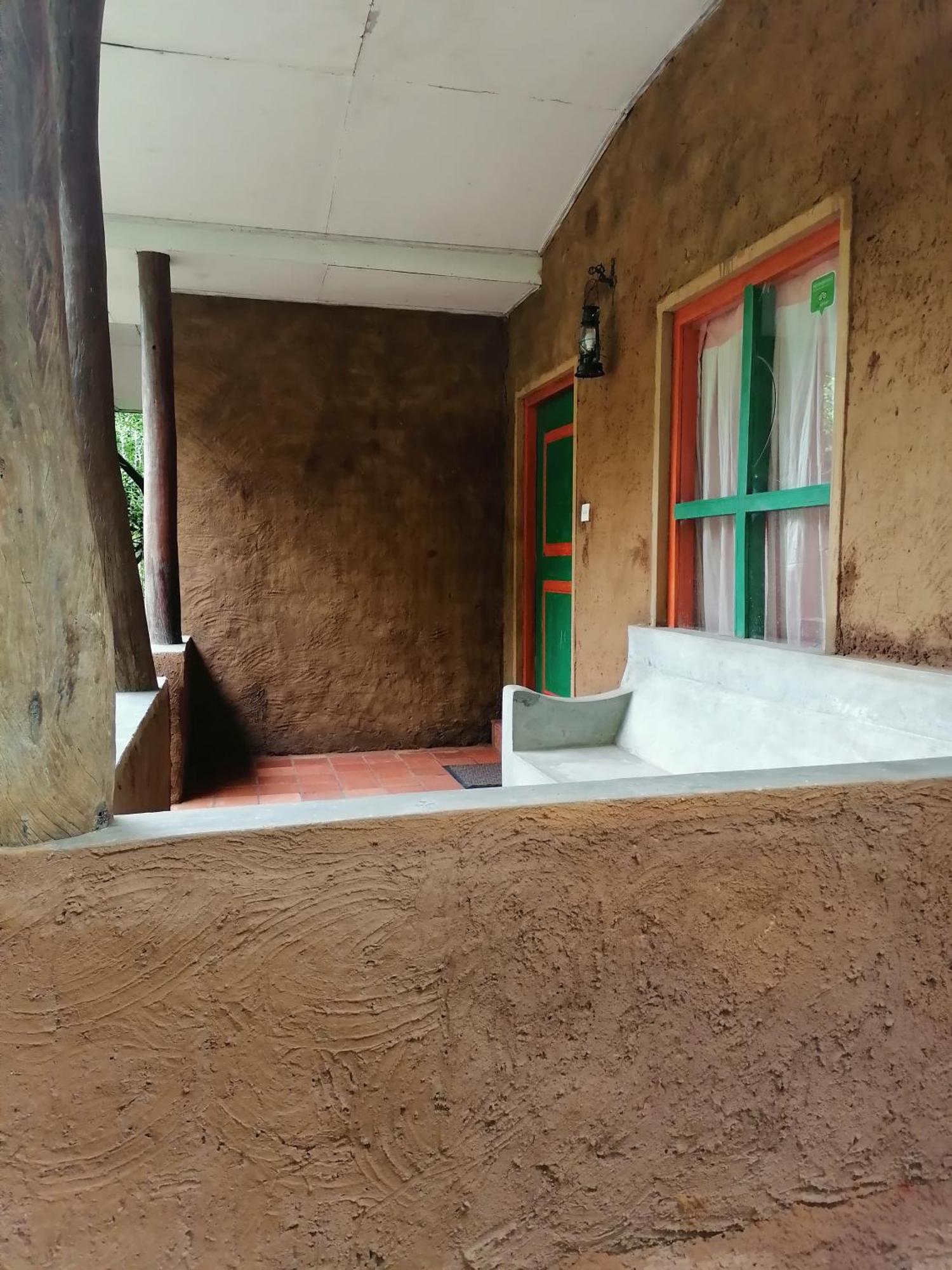 Clay Hut Village Polonnaruwa Luaran gambar